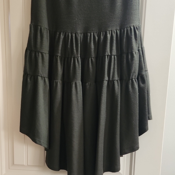 Elegant Dark Green Tiered Skirt - Picture 5 of 7